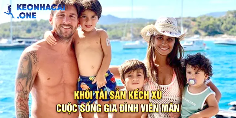 Người đàn ông gia đình sau ánh hào quang sân cỏ